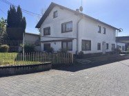Hauptbild Grundbuch statt Sparbuch! Solides Mehrfamilienhaus Faktor 11 und 26.856 EUR Kaltmiete